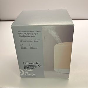 Ultrasonic essential oil diffuser